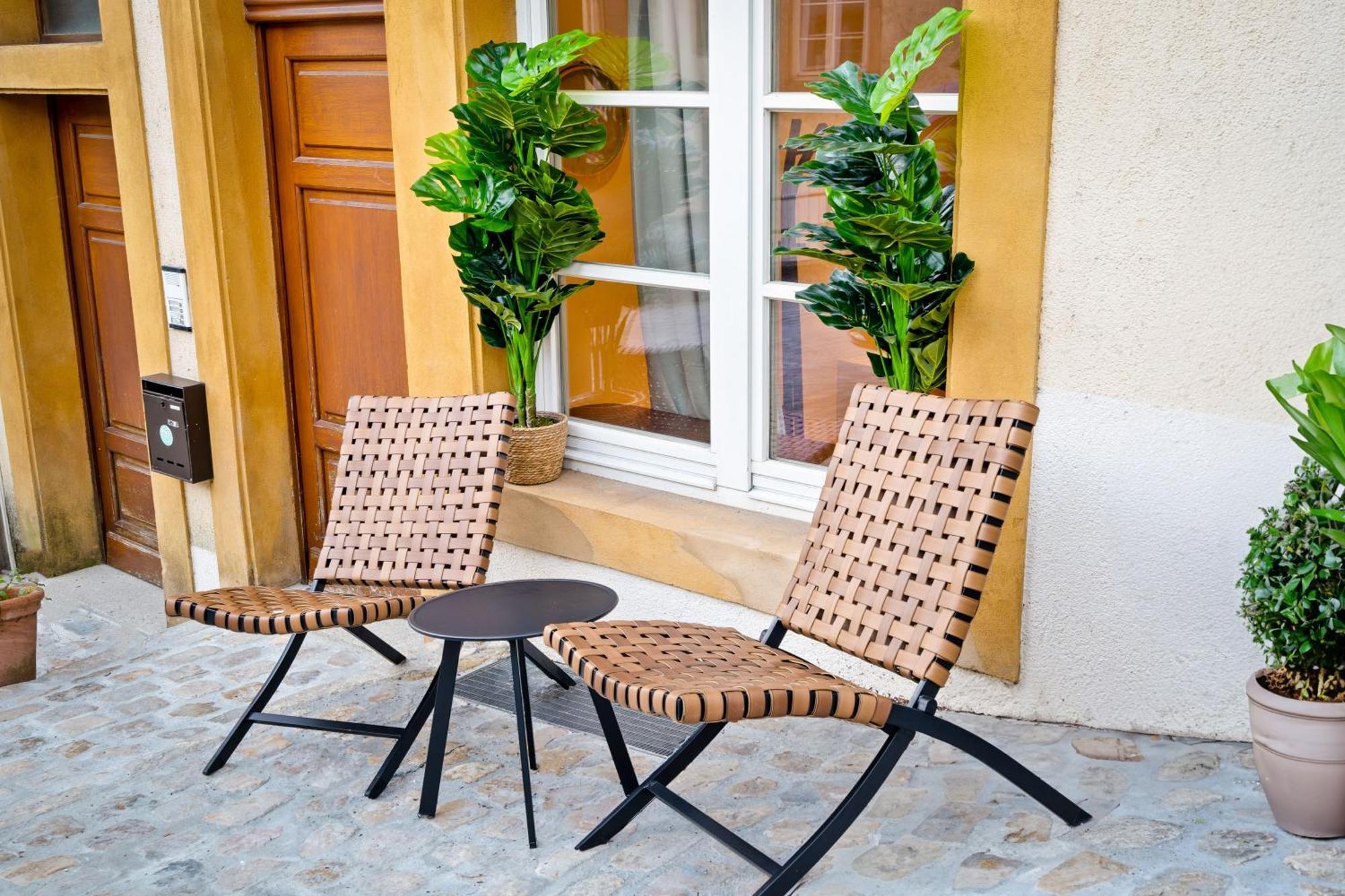 Cozy With Smart Tv, Elevator & Equipped Kitchen Appartement *