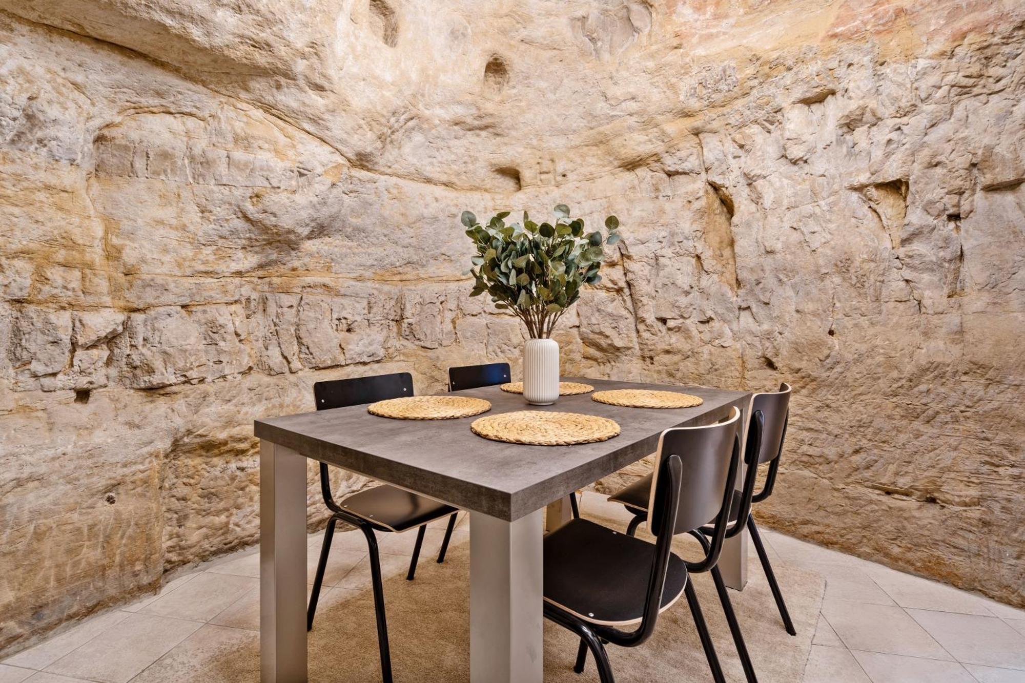 Apartamento Cozy With Smart Tv, Elevator & Equipped Kitchen Luxemburgo