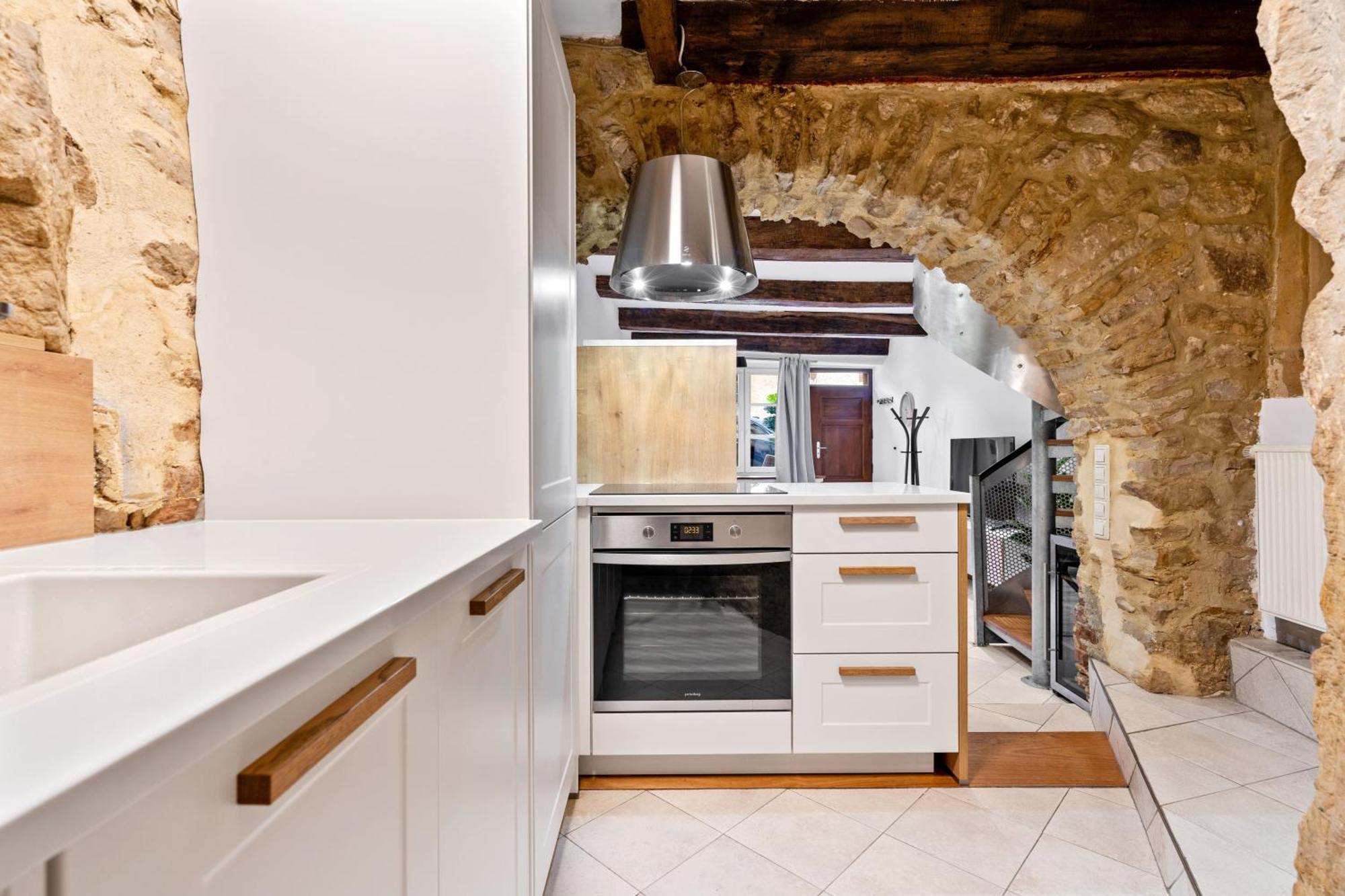 Cozy With Smart Tv, Elevator & Equipped Kitchen